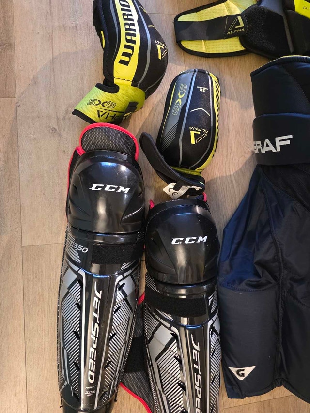 Used Hockey Equipment Set - photo 5