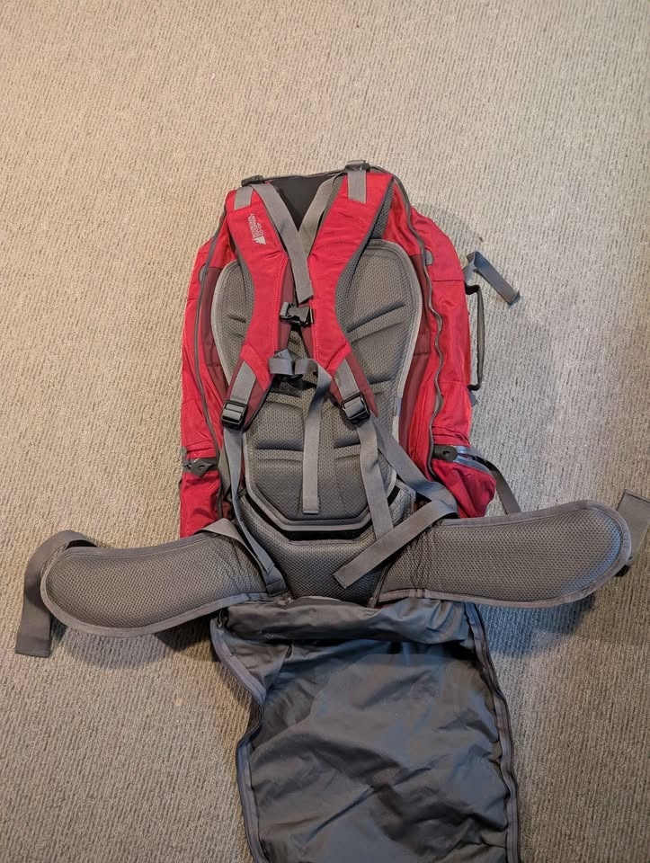 MEC Pangea 60 Backpack with Day Bag - Red - photo 2