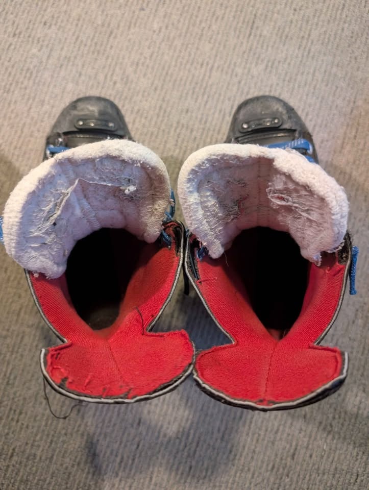 Bauer NSX hockey skates - size 3 - photo 3