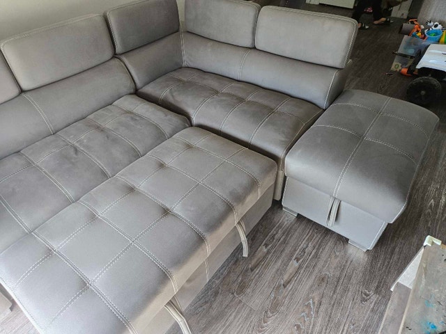 Sectional Couch with Ottoman