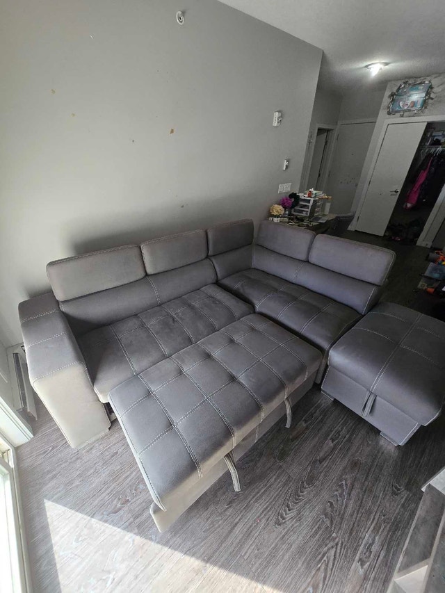 Sectional Couch with Ottoman - photo 3