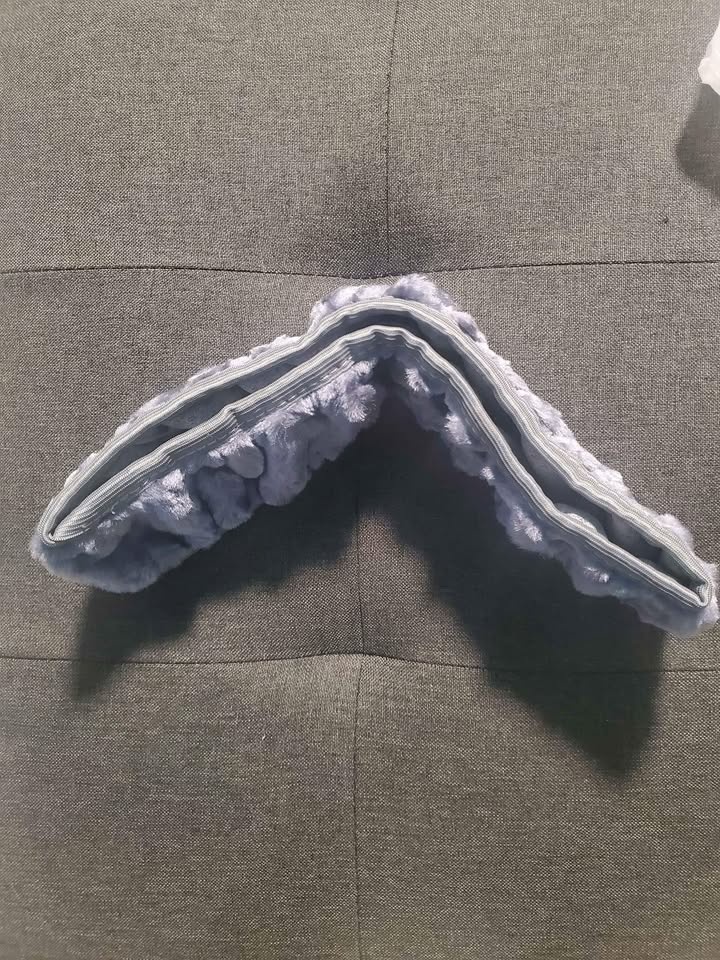 Plush Steering Wheel Cover - photo 3