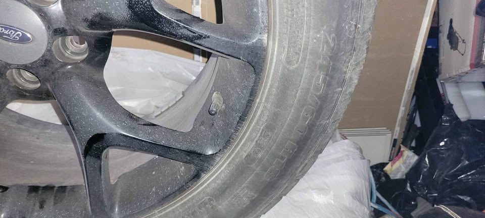 Ford Rims and Michelin Tires - photo 4