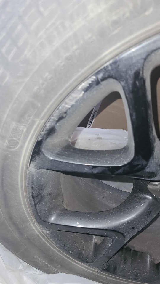 Ford Rims and Michelin Tires - photo 5