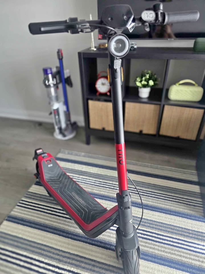 NIU KQi3 Sport Electric Scooter