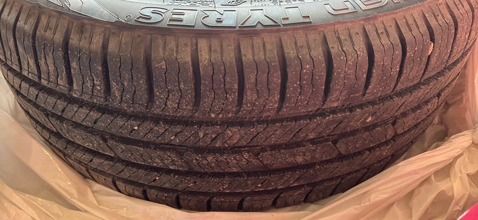 Set of 4 Tires - 225/45/18