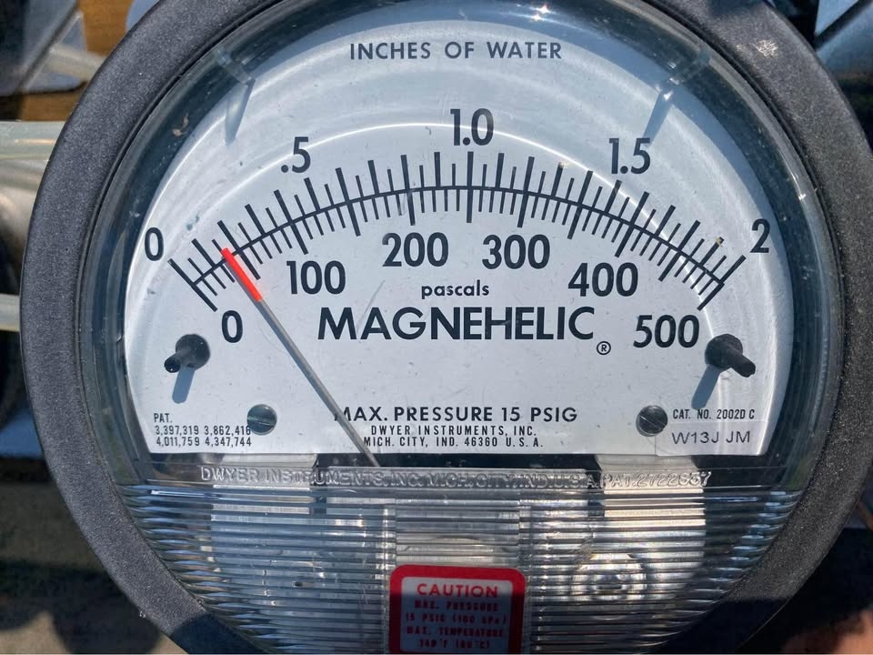 Dwyer Magnahelic Gauges - Pressure Differential - photo 2