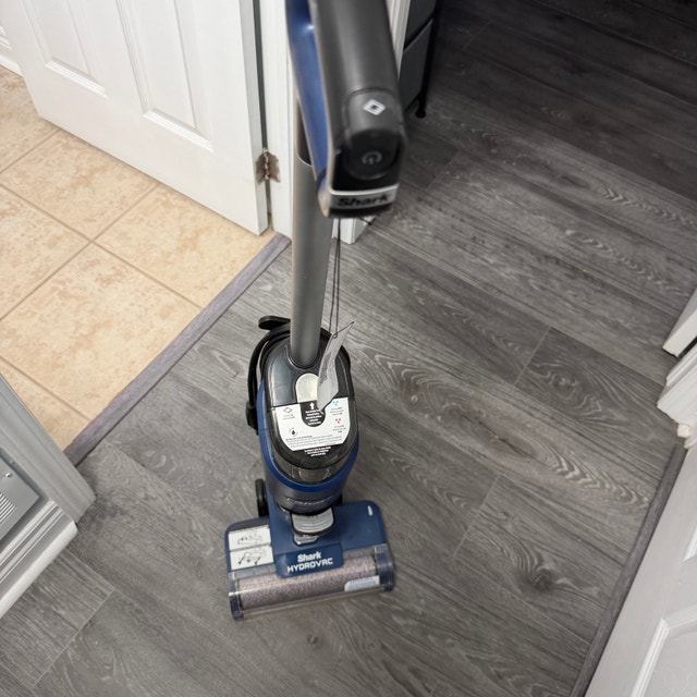 Shark Hydrovac Multi-surface Cleaner Vacuum - photo 3