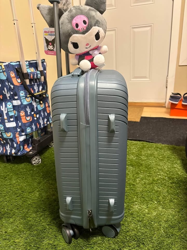 New Light Blue 22in Hardshell Carry-On Suitcase - photo 2