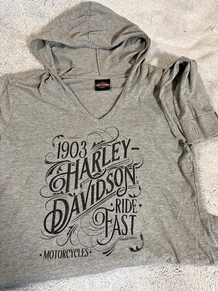 Women's Harley Davidson Long Sleeve Shirt XL