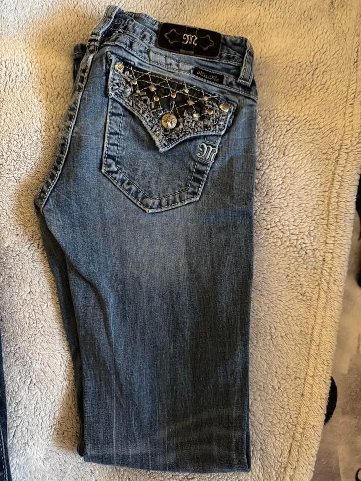 True Religion & Miss Me Jeans - photo 2