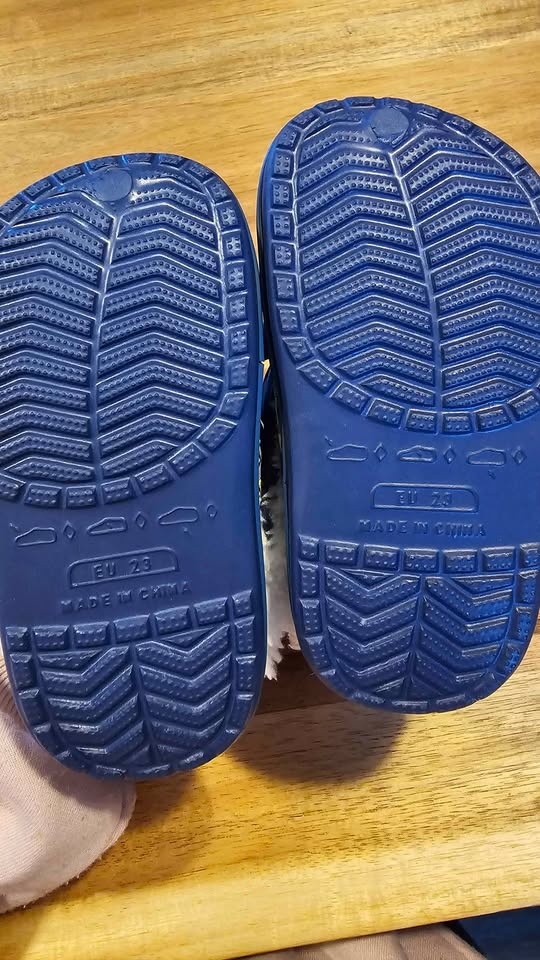 Toddler Tractor Shoes Size 6 - photo 3