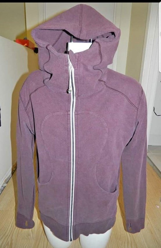 LULULEMON ON THE DAILY HOODY - Size 6