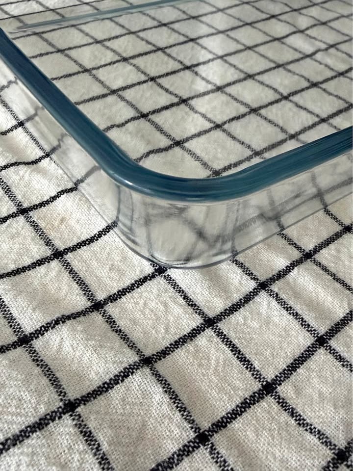 Glass Oven Dishes & Baking Sheets – Like New