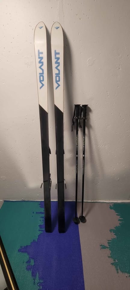 Volant C.10 Skis w/ Kastle Poles - photo 2