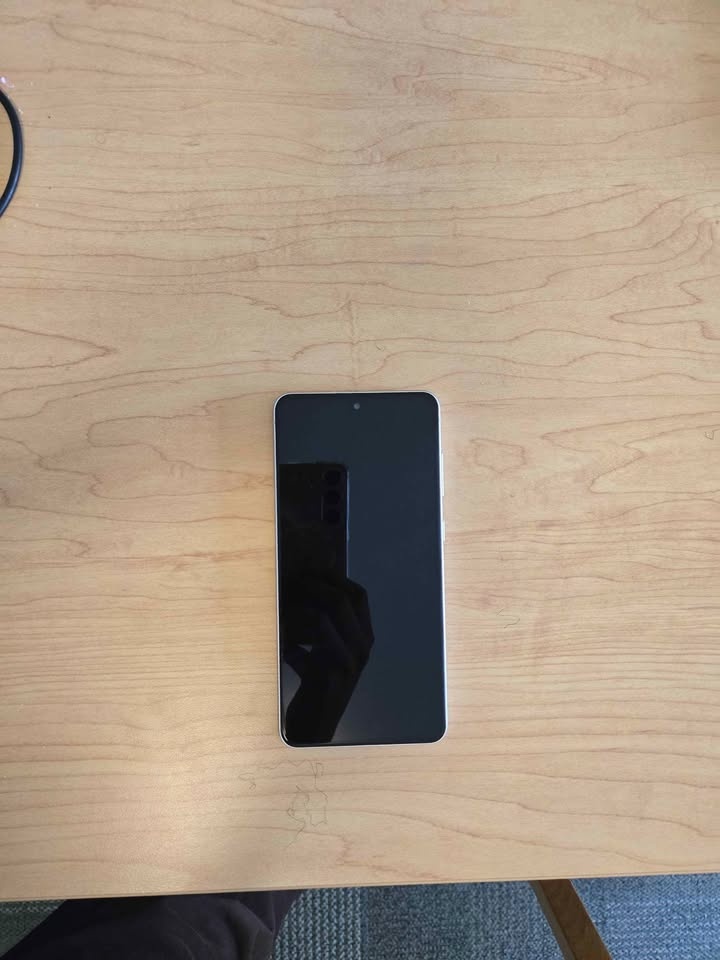 Samsung S21 FE - photo 2