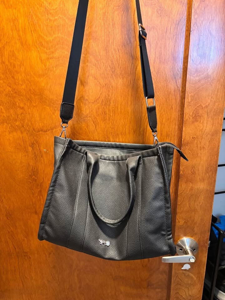 Black Chunky Zip Bag - photo 2