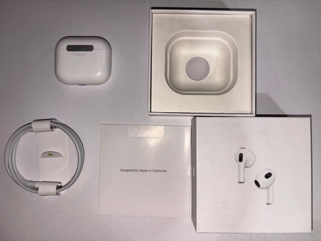 Apple AirPods 3rd Generation - photo 2