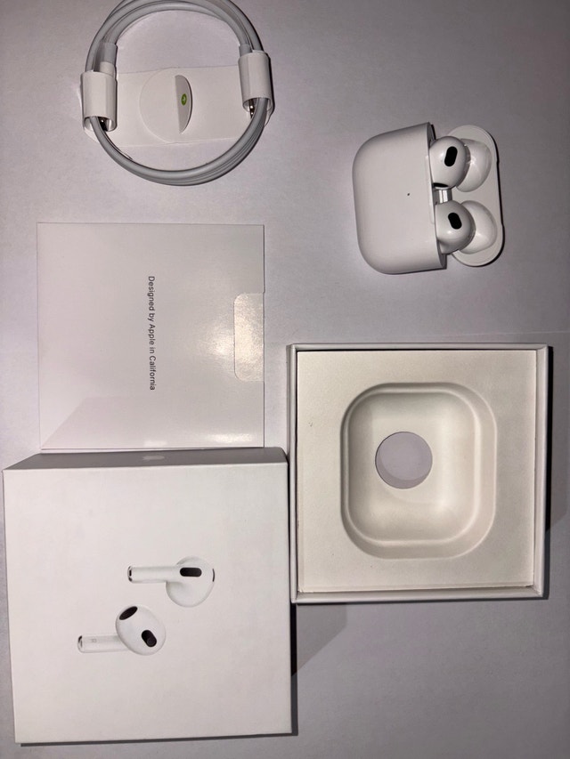 Apple AirPods 3rd Generation - photo 3