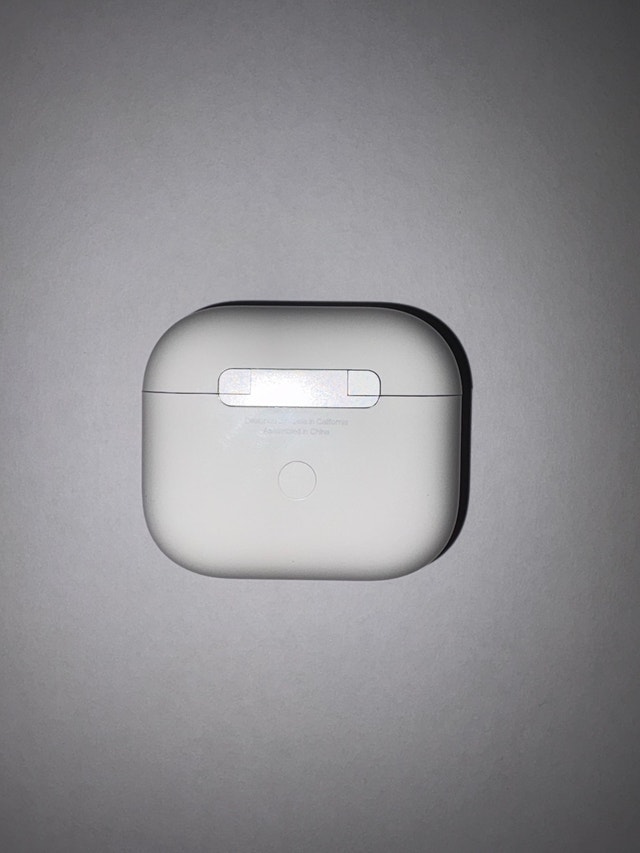 Apple AirPods 3rd Generation - photo 5