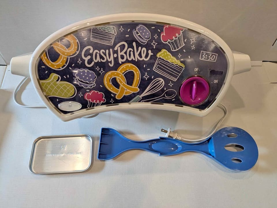Easy Bake Ultimate Oven for Kids