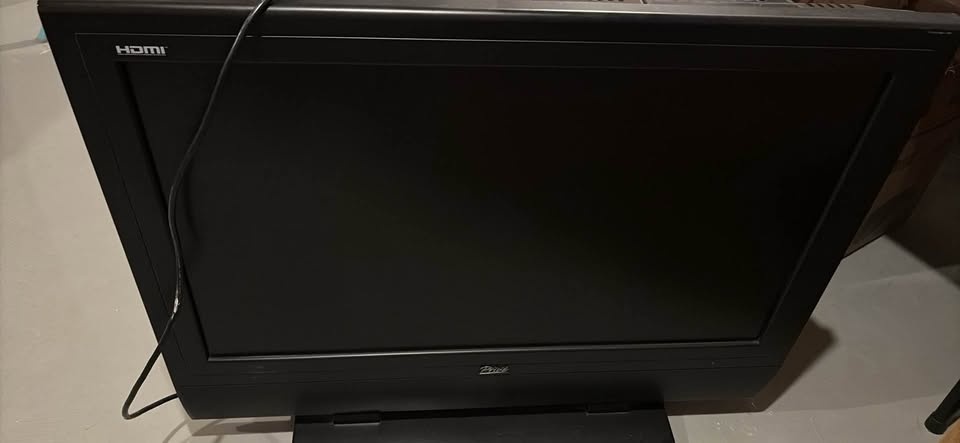 32” HDMI TV with Cables - photo 2