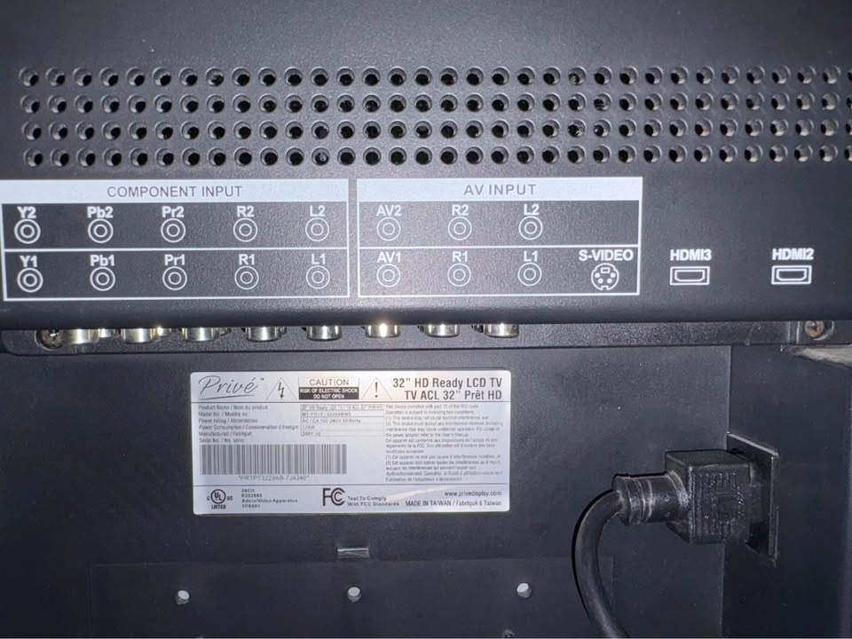 32” HDMI TV with Cables - photo 5