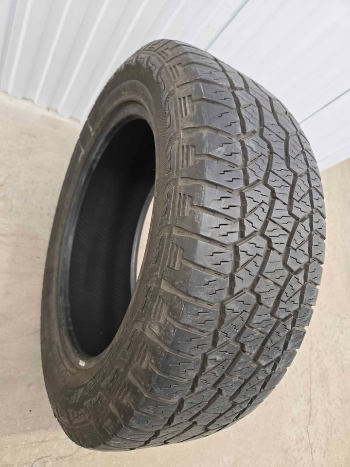Hankook Dynapro Tire- 275/55R20 - photo 3