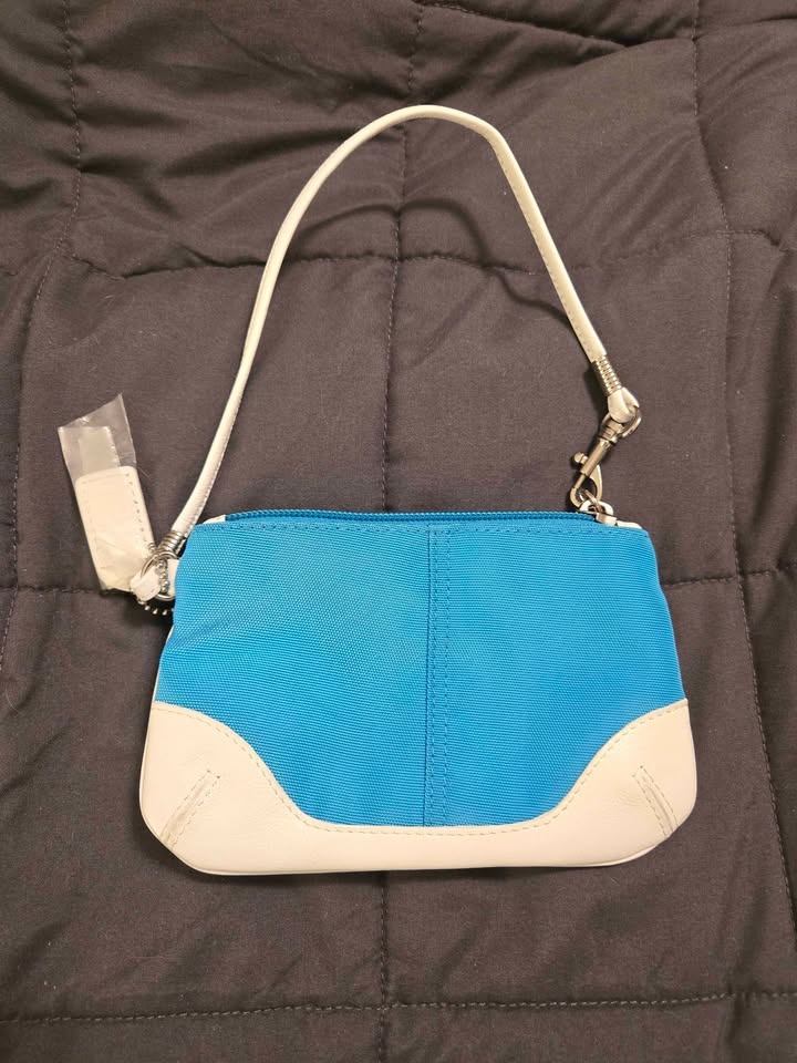 New vintage Danier wristlet - photo 2