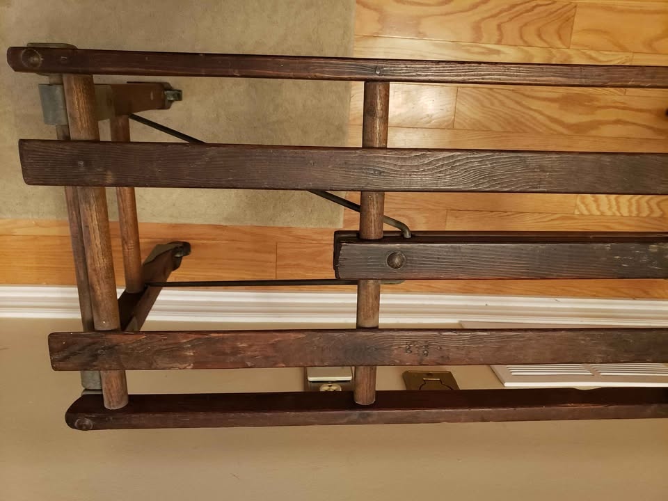 Antique Beatty Wash Stand - photo 2