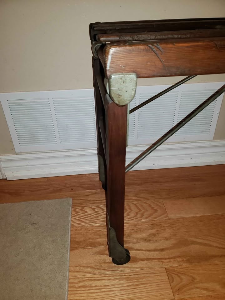 Antique Beatty Wash Stand - photo 5