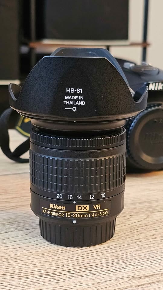 Nikon 10-20mm f/4.5-5.6G VR Wide Angle Lens + Hood - photo 2