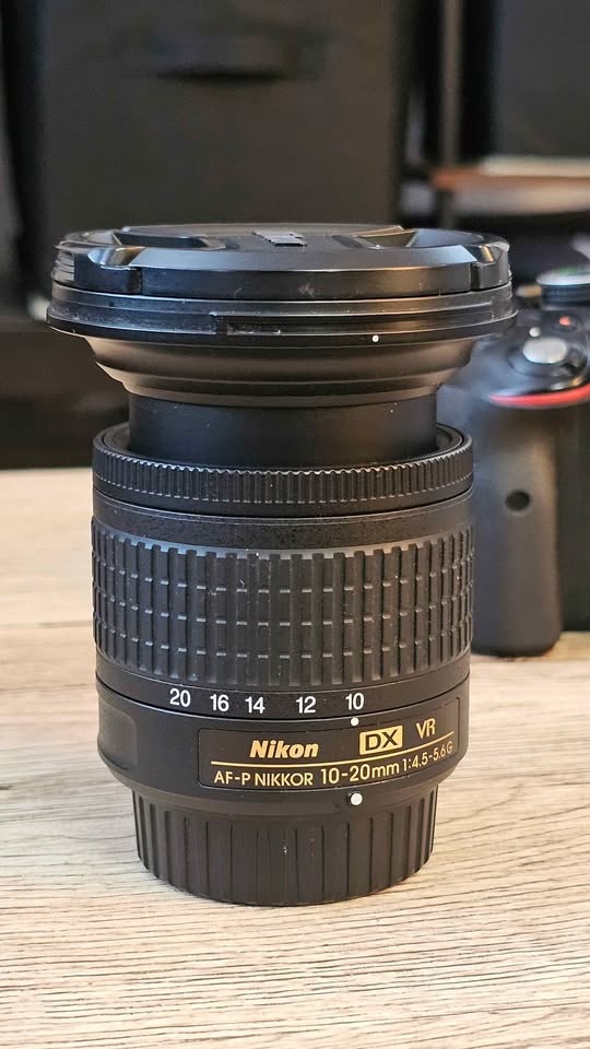 Nikon 10-20mm f/4.5-5.6G VR Wide Angle Lens + Hood - photo 4