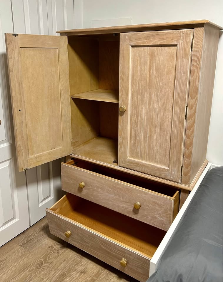 Vintage-looking Wooden Storage Cabinet + Drawers - photo 3
