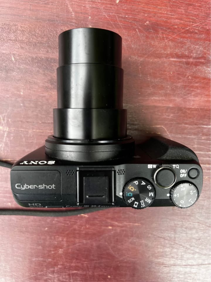 Sony DSC-HX50V/B 20.4MP Digital Camera with 3-Inch LCD Screen - photo 5