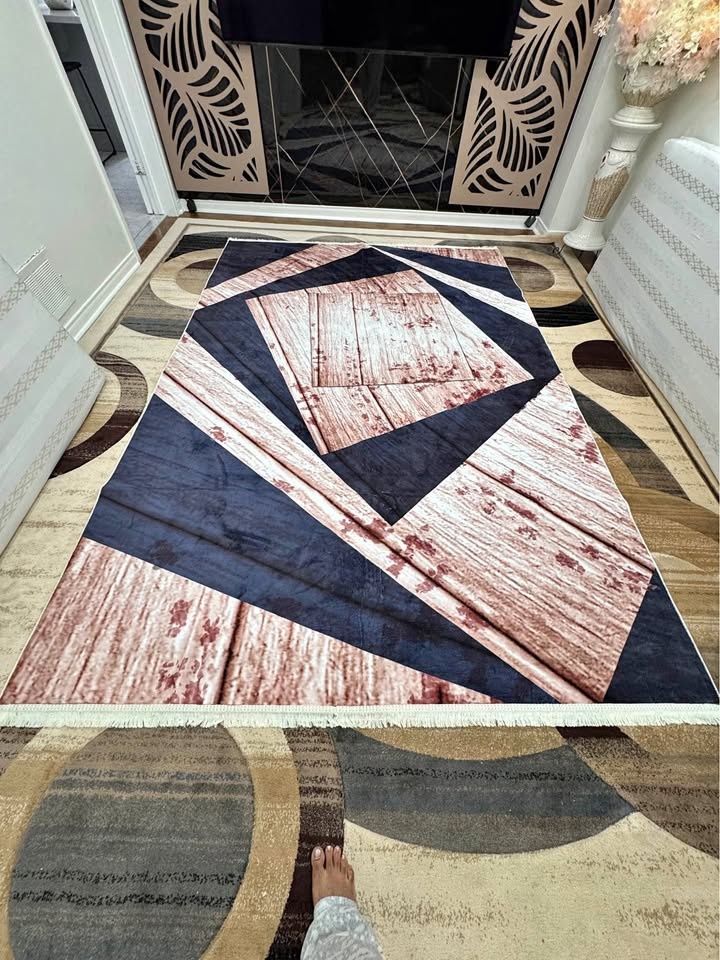 Machine washable blue carpet size 7x10 feet