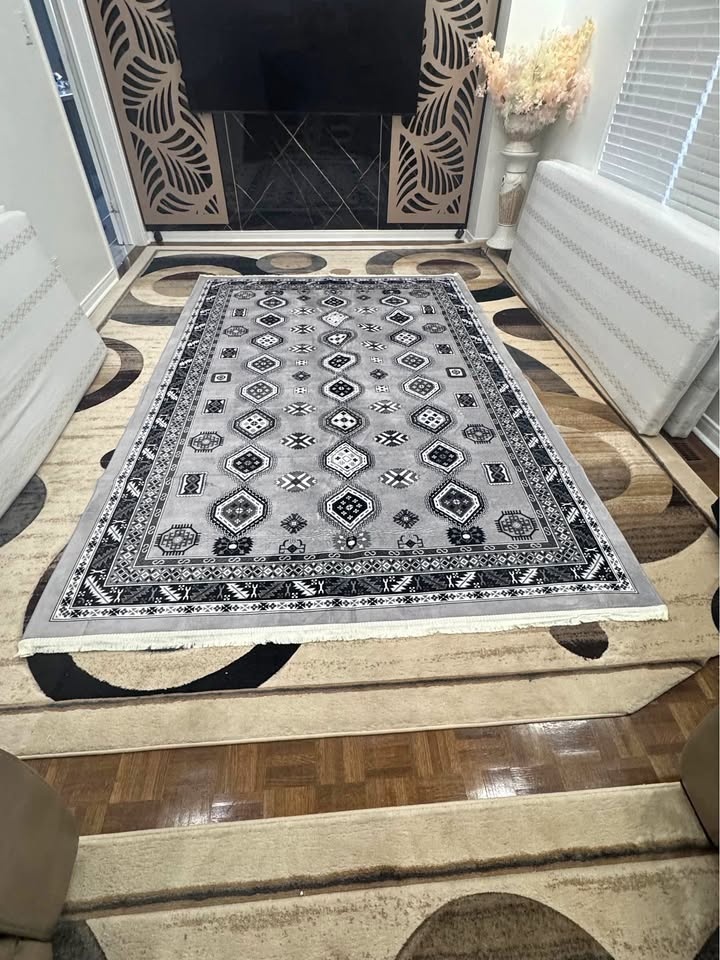 New Carpet 7x10 ft, Gray, Machine Washable