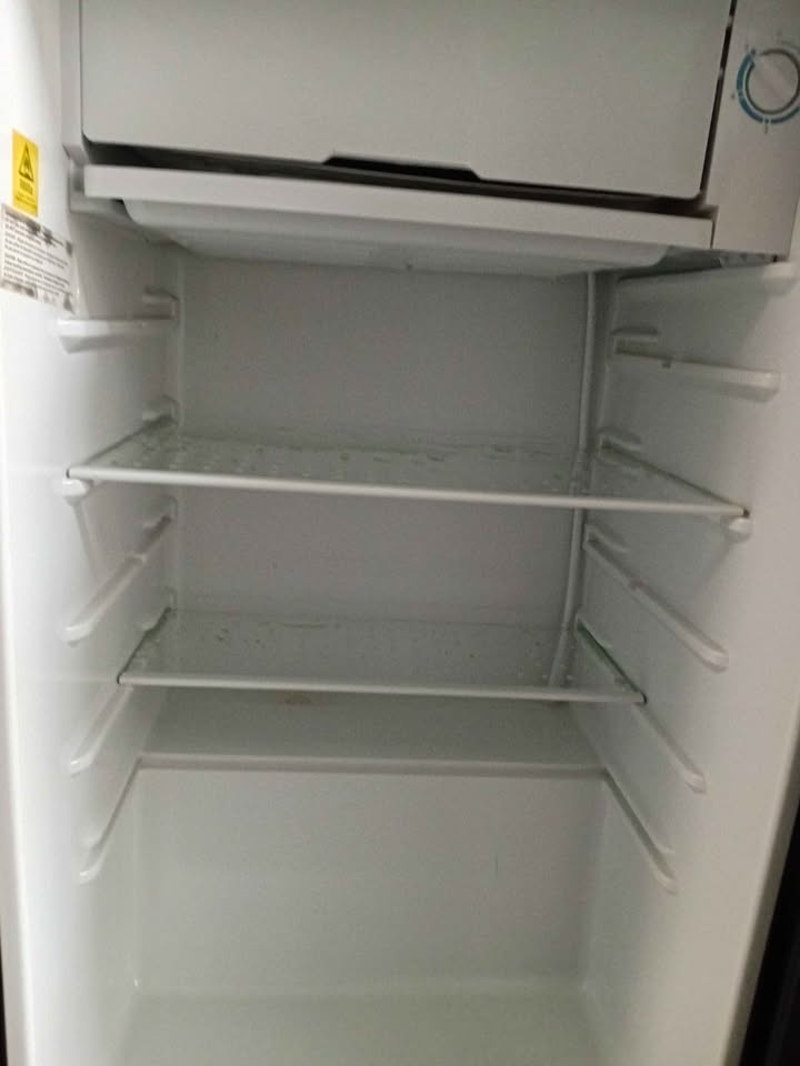 Mini Fridge - photo 3