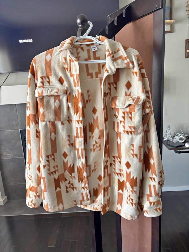 Cozy light jacket - $10