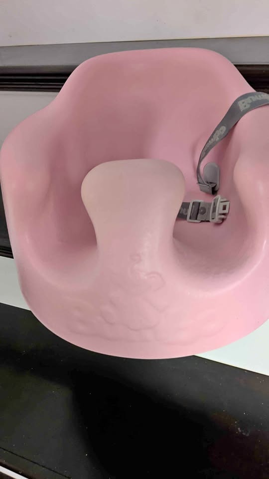 Baby floor seat booster