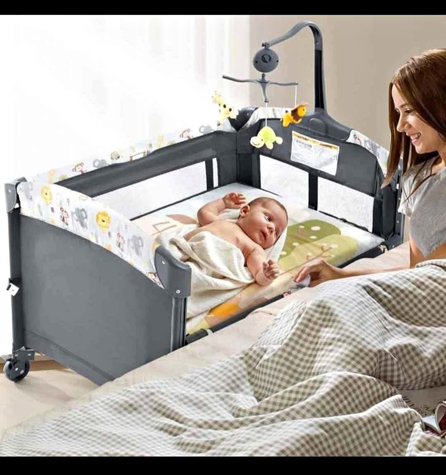 5 in 1 Infant Newborn Baby Crib (New)