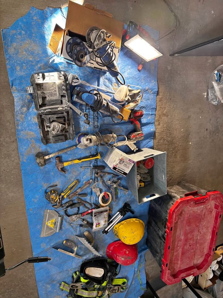 Various Tools: Bosch/Mastercraft Grinders, Laser, etc.