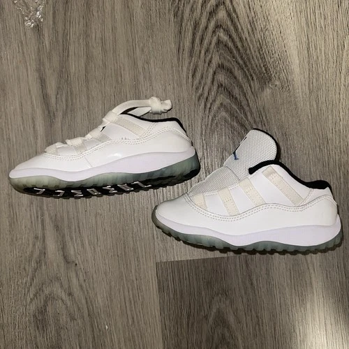 Jordan 11 Retro Low Legend Blue Size 10C (Missing Right Shoelace - photo 3