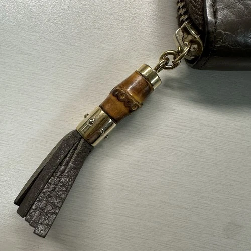 GUCCI Bamboo Tassel Swing Leather Zip Around Wallet Brown-Gray - photo 3