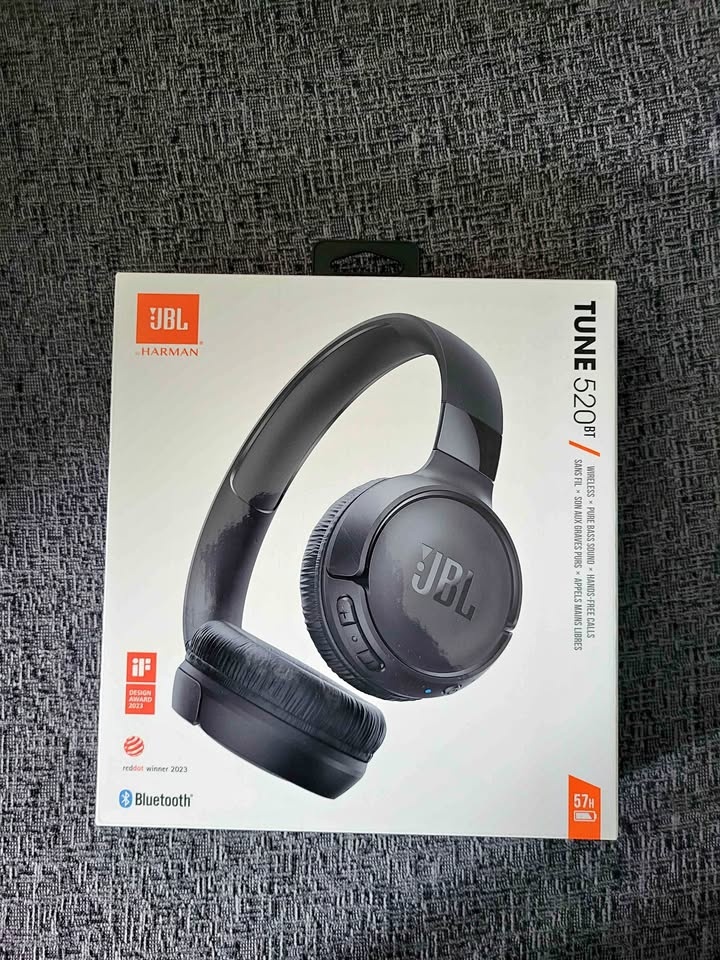 JBL TUNE 520BT Headphones