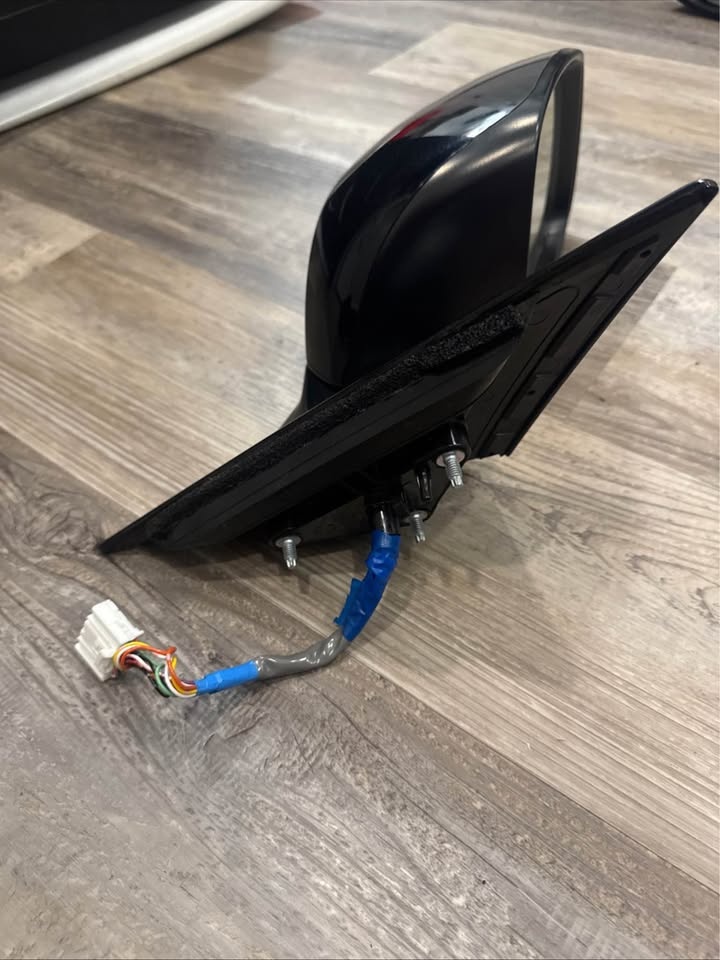 Infiniti Q50 Door Side Mirrors Left and Right - photo 4