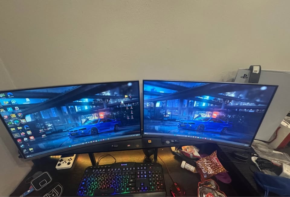 27 inch Curved Computer Monitors (2) - photo 2