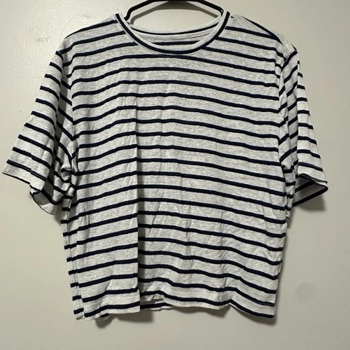 UNIVERSAL THREAD Womens Boxy Blue Stripe Short Sleeve T Shirt Si - photo 2