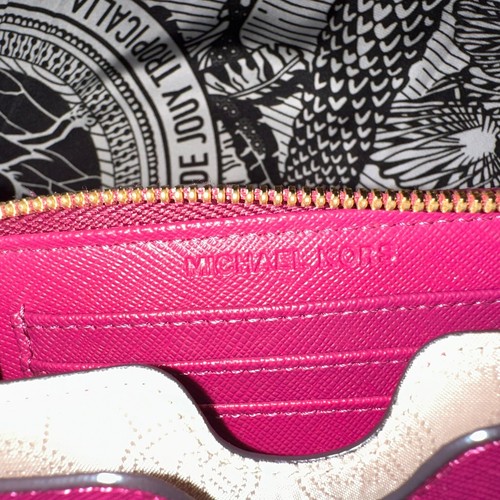 RARE Michael Kors Small Hot Pink Leather Zip Around Wallet Y2K B - photo 5