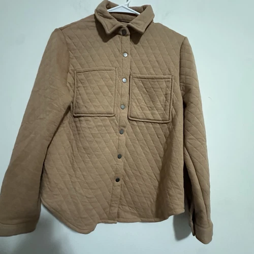 LOVE TREE Lightweight Beige Quilted Shacket - Size S